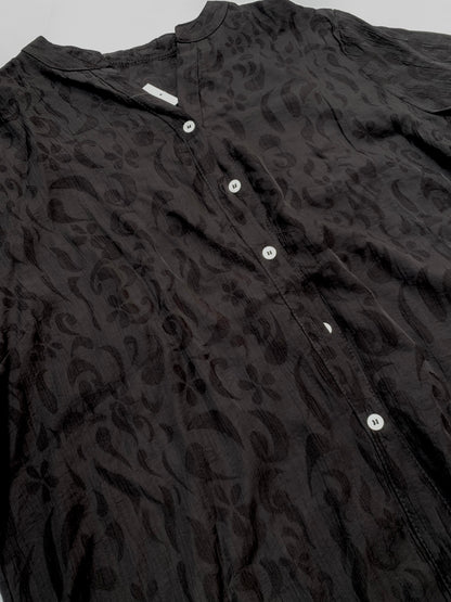 Blusa de lino jacquard en relieve — cuello mao